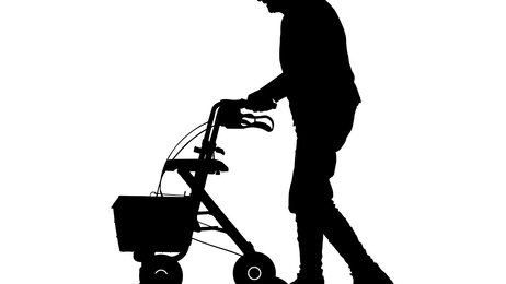 Illustrasjonen viser en eldre mann som går med rullator i profil.