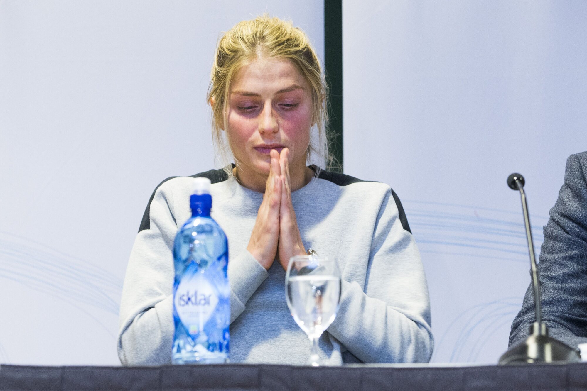 Johaug på pressekonferanse etter dopingavsløring Johaug på pressekonferanse etter dopingavsløring