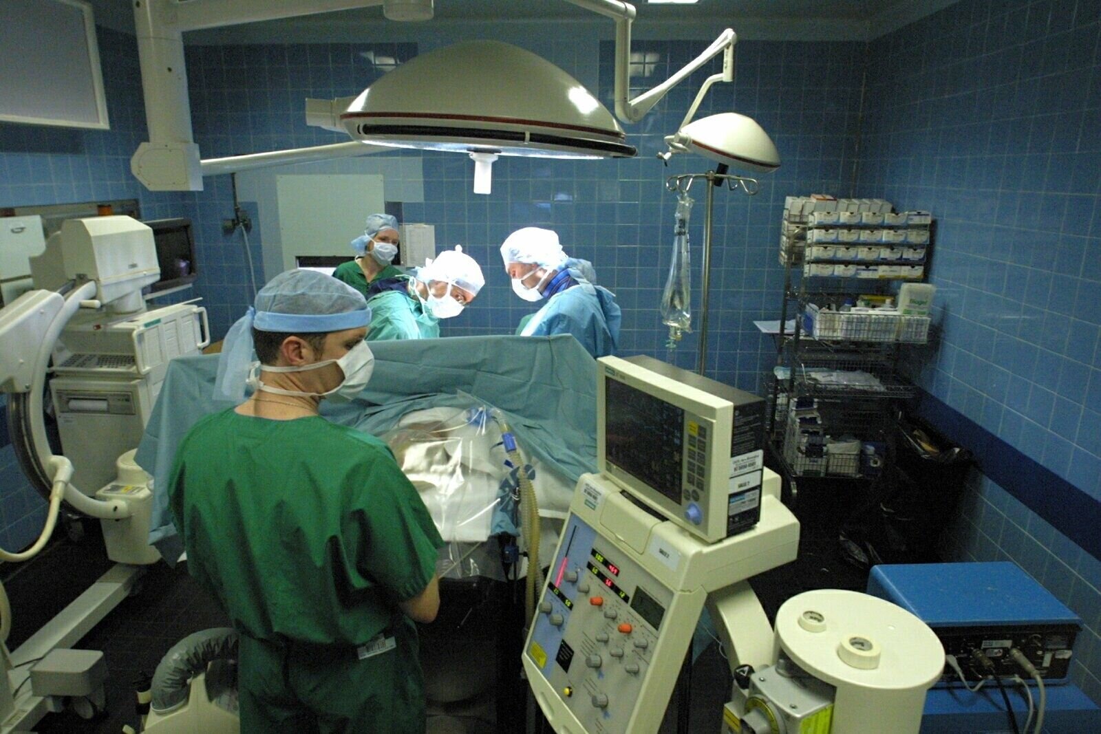 Operasjon Helsepersonell på operasjonsstude