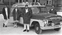 Bildet viser en ambulanse i 1969.